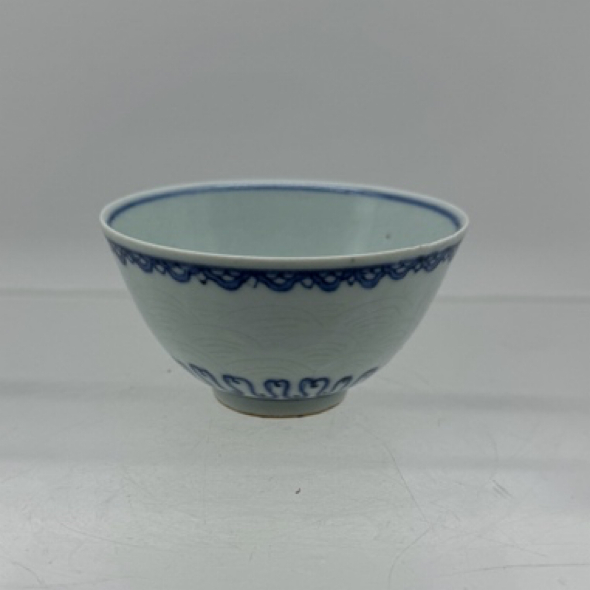 A82383青花人物杯