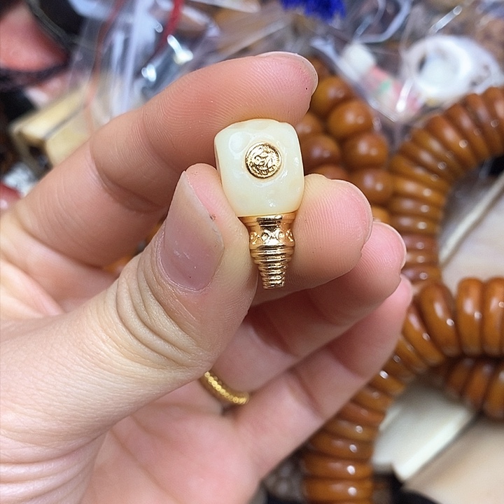 驼骨其他其他配饰