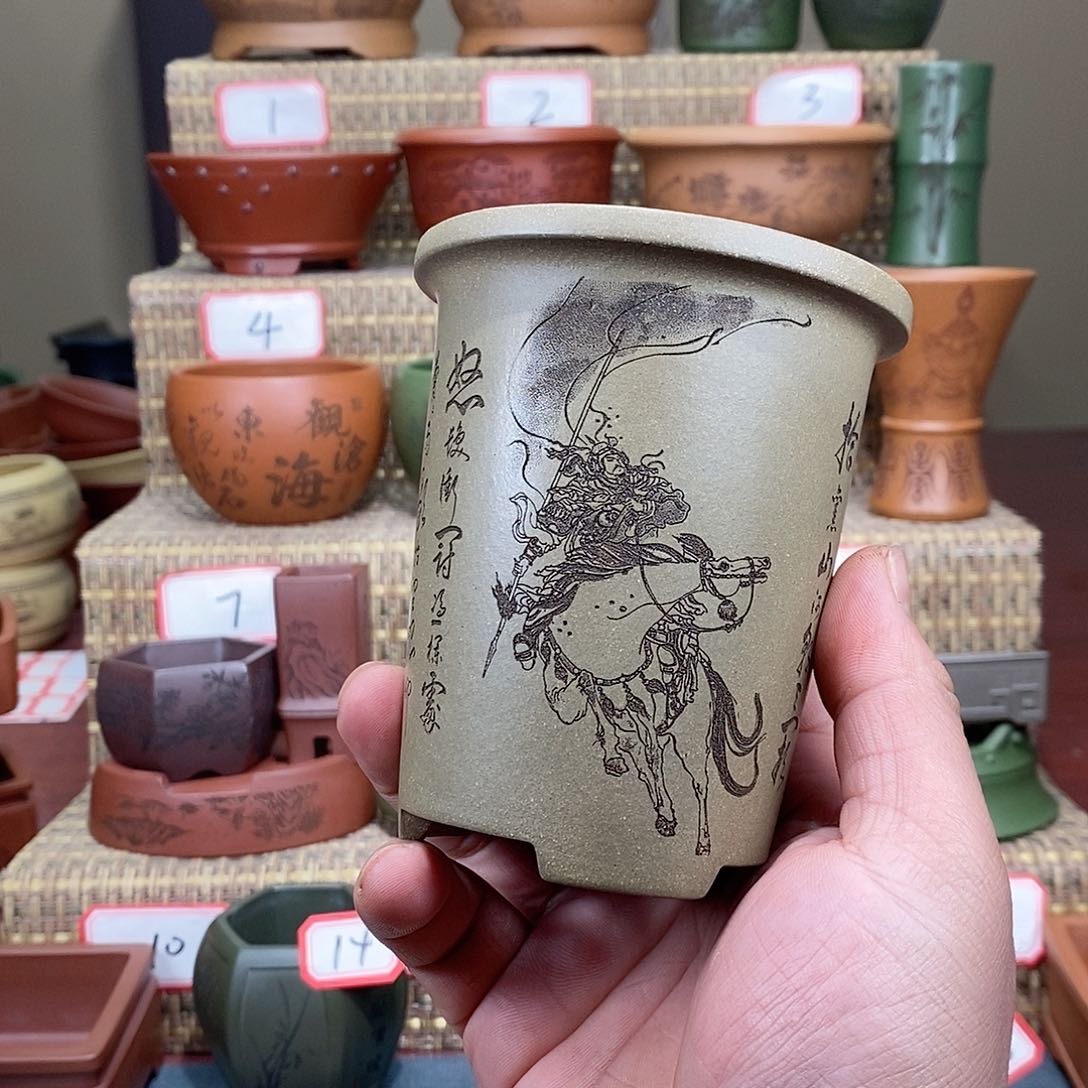 紫砂花盆我在等一