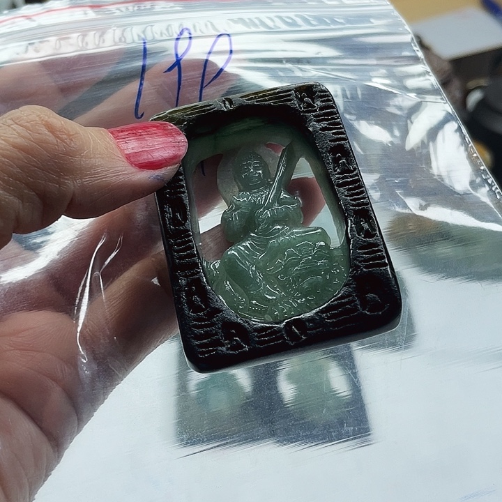 爱***头定制翡翠未镶嵌毛货