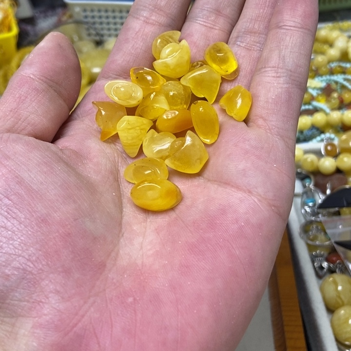 蜜蜡未镶嵌裸石多样性发货3个