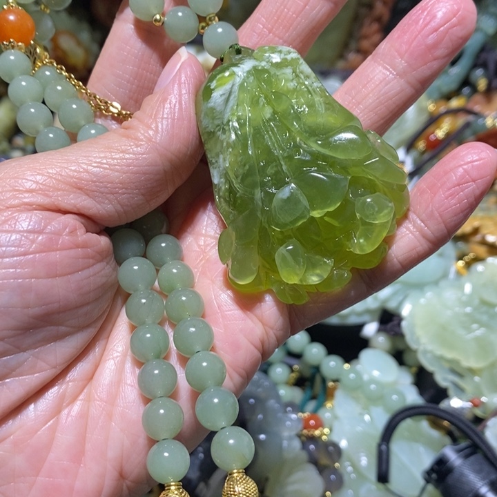 岫玉岫玉吊坠未镶嵌