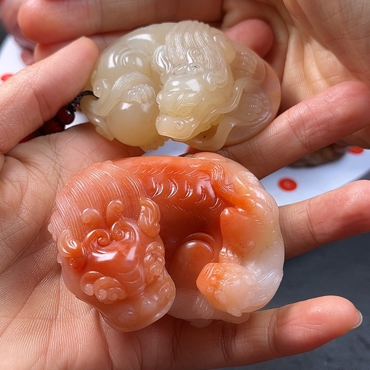 用***户寿山石狮子手把件把玩件