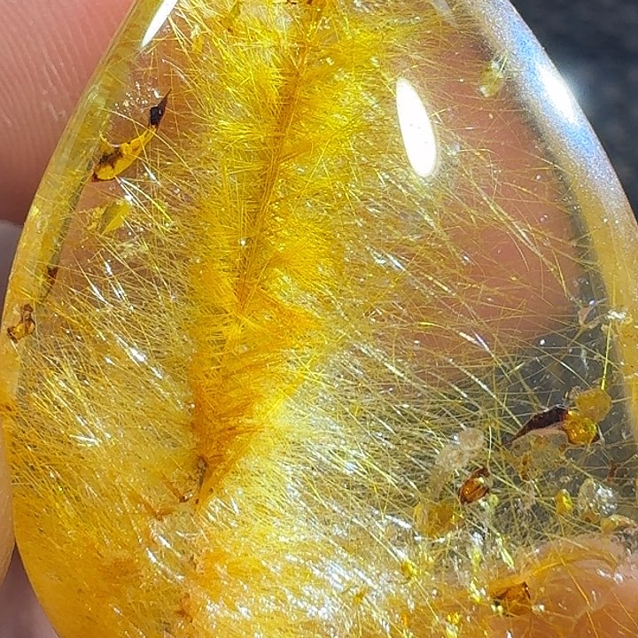 江***)未镶嵌颈饰水晶好