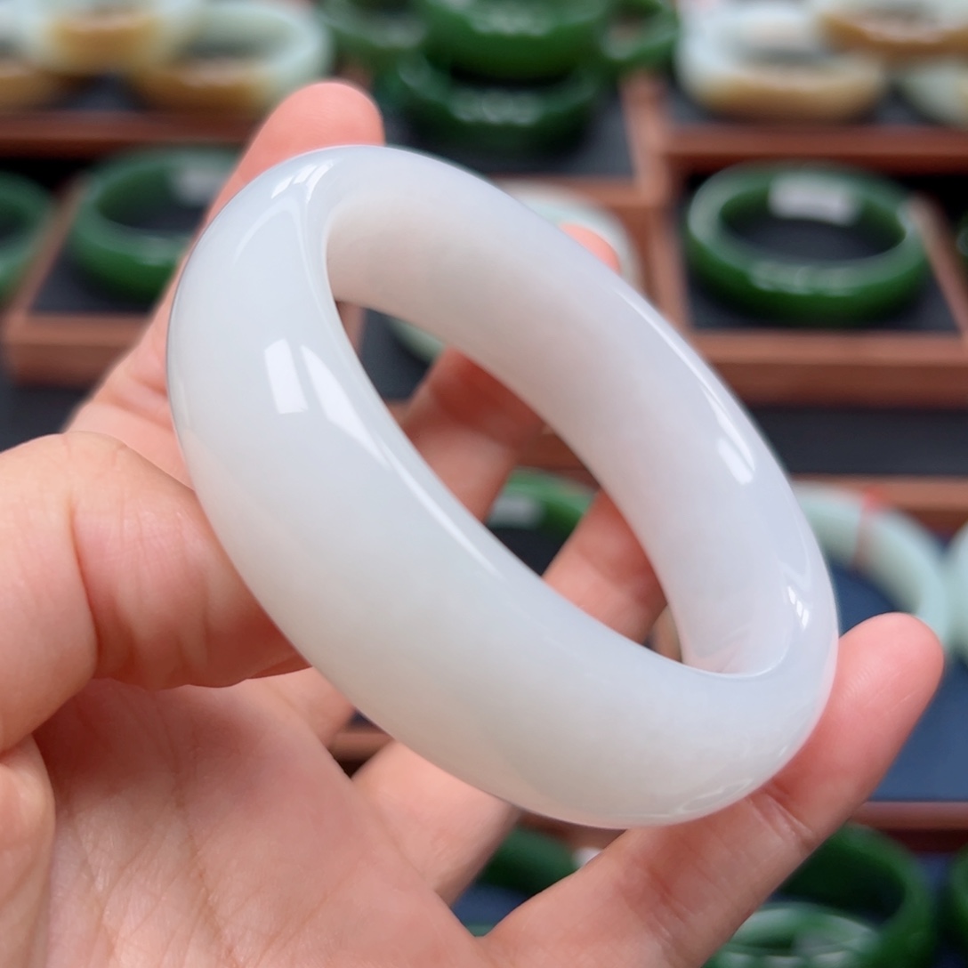 未镶嵌手镯和田玉5455