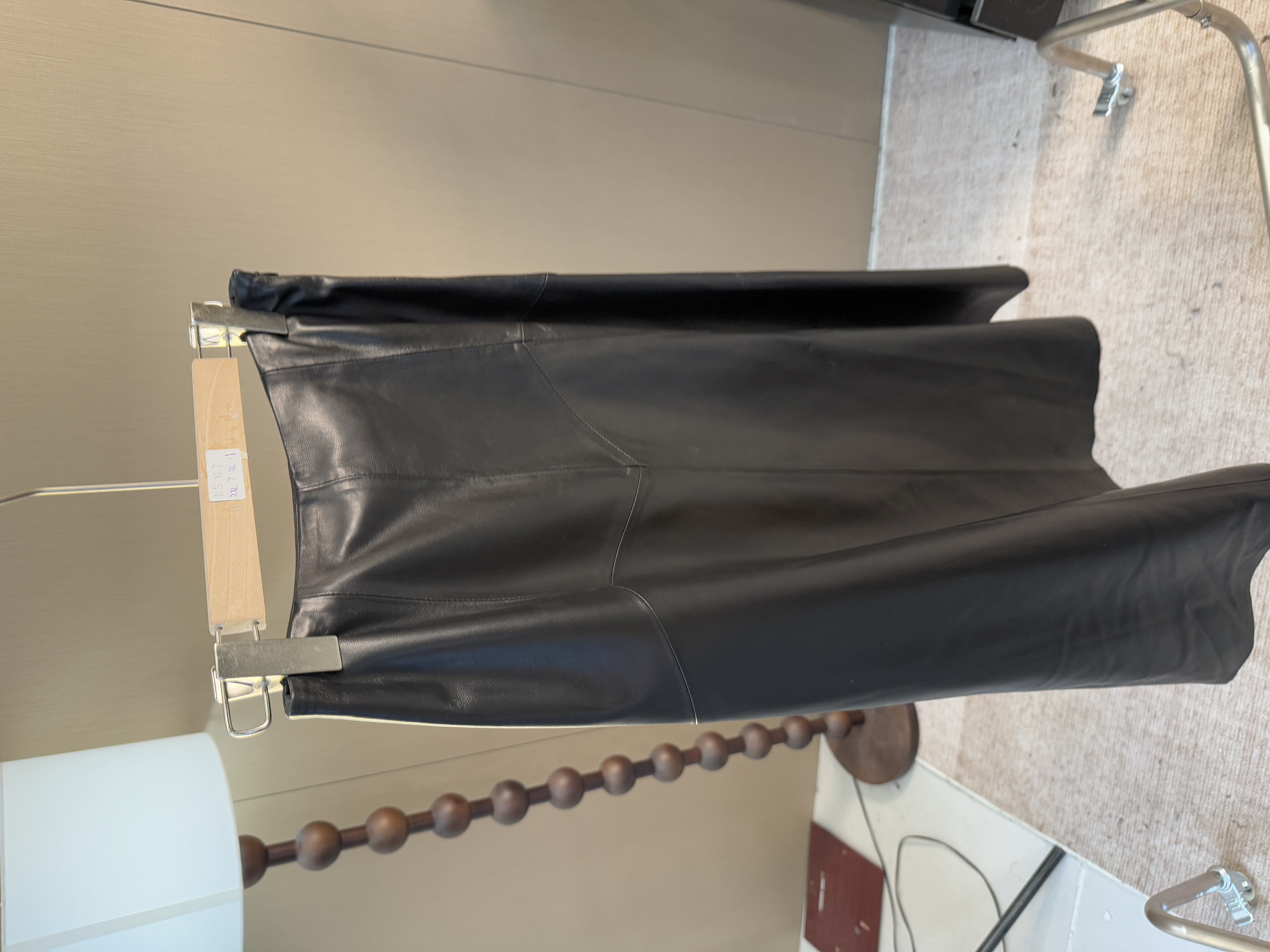 【 秋秋严选】N060女装时尚服饰百搭皮裙1按备注号通货通货