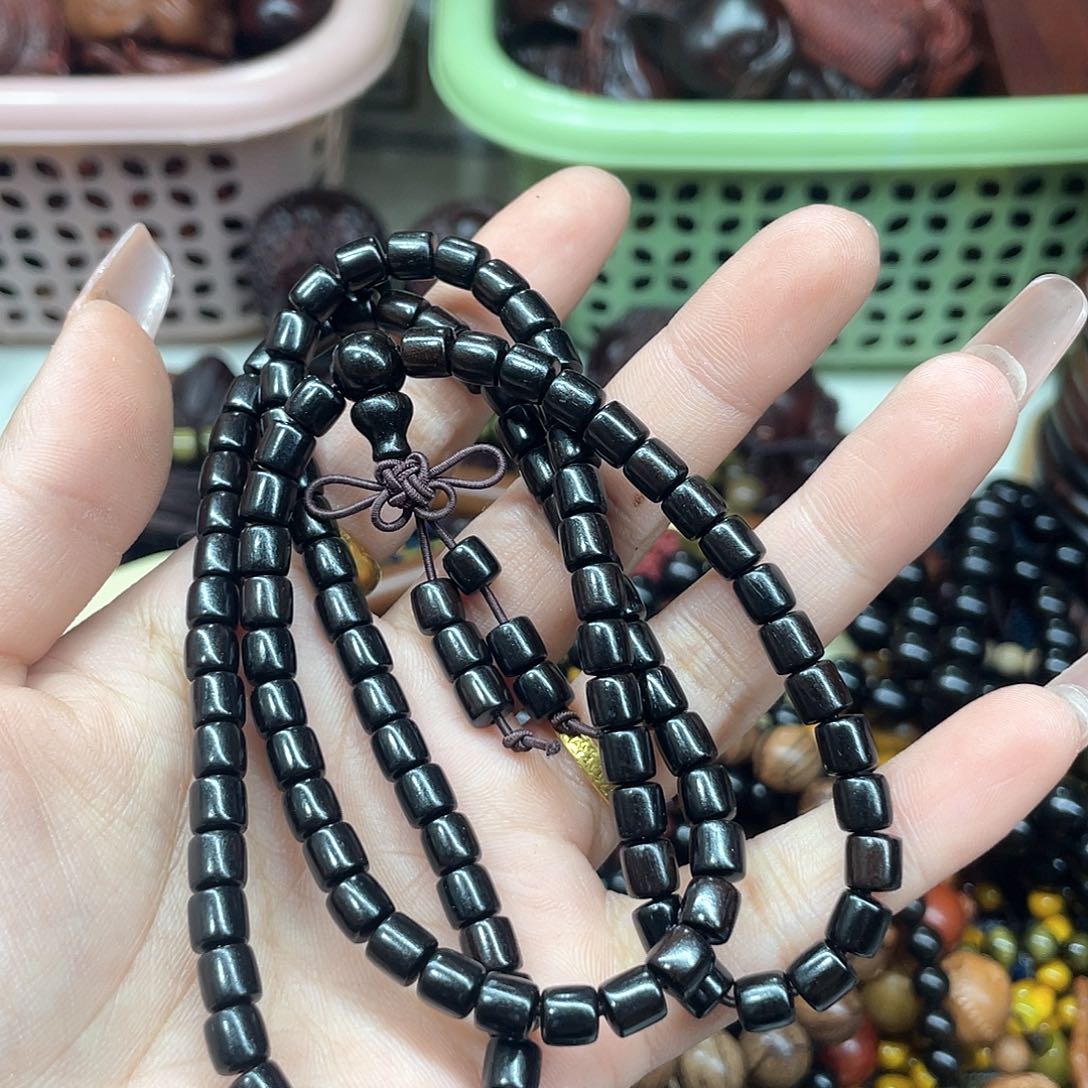 维腊木（绿檀）无事牌