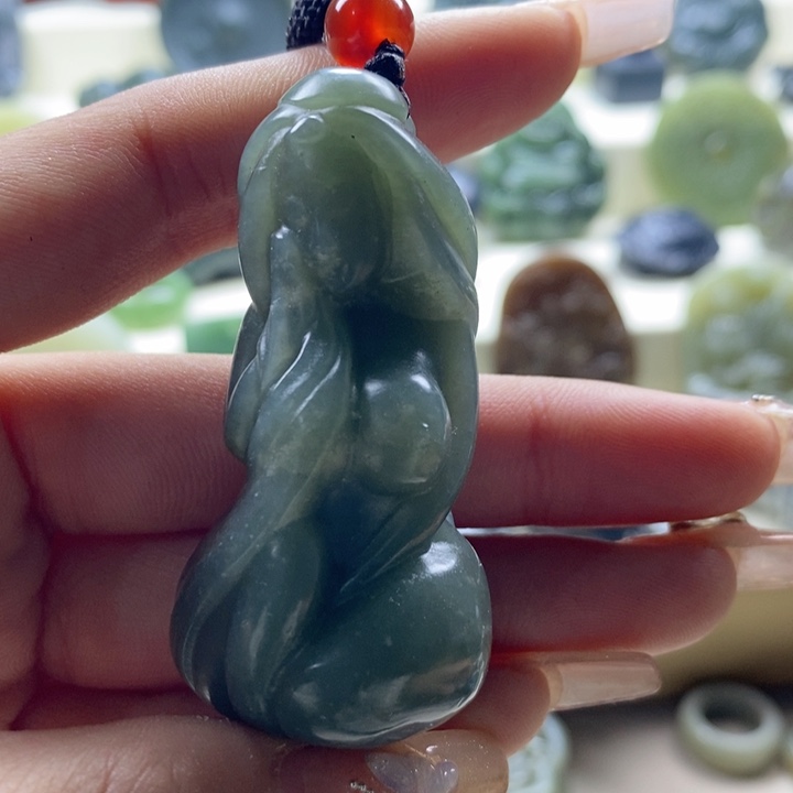 和田玉颈饰未镶嵌