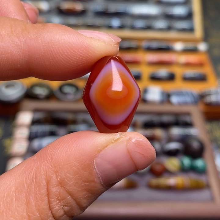 未镶嵌玛瑙/玉髓珠宝半成品