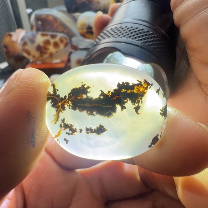 未镶嵌玛瑙/玉髓珠宝奇石