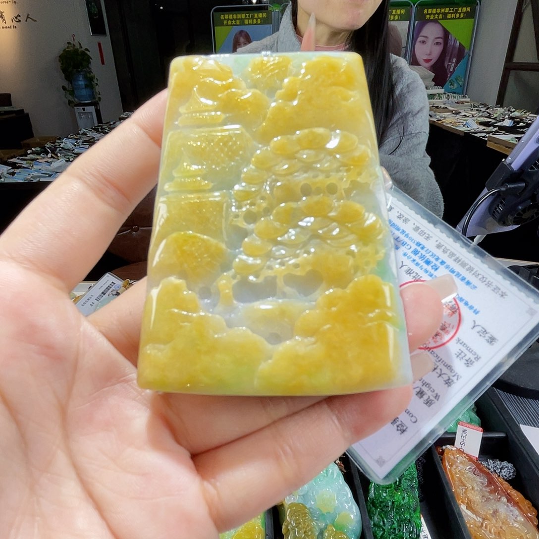 颈饰未镶嵌翡翠一