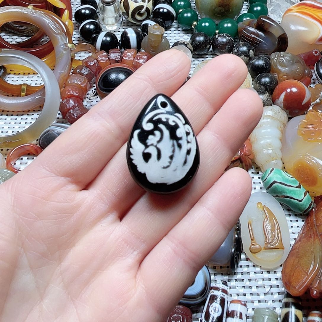 玛瑙/玉髓挂件未镶嵌