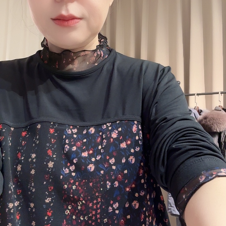 叶****韩国高端木耳领小花衫