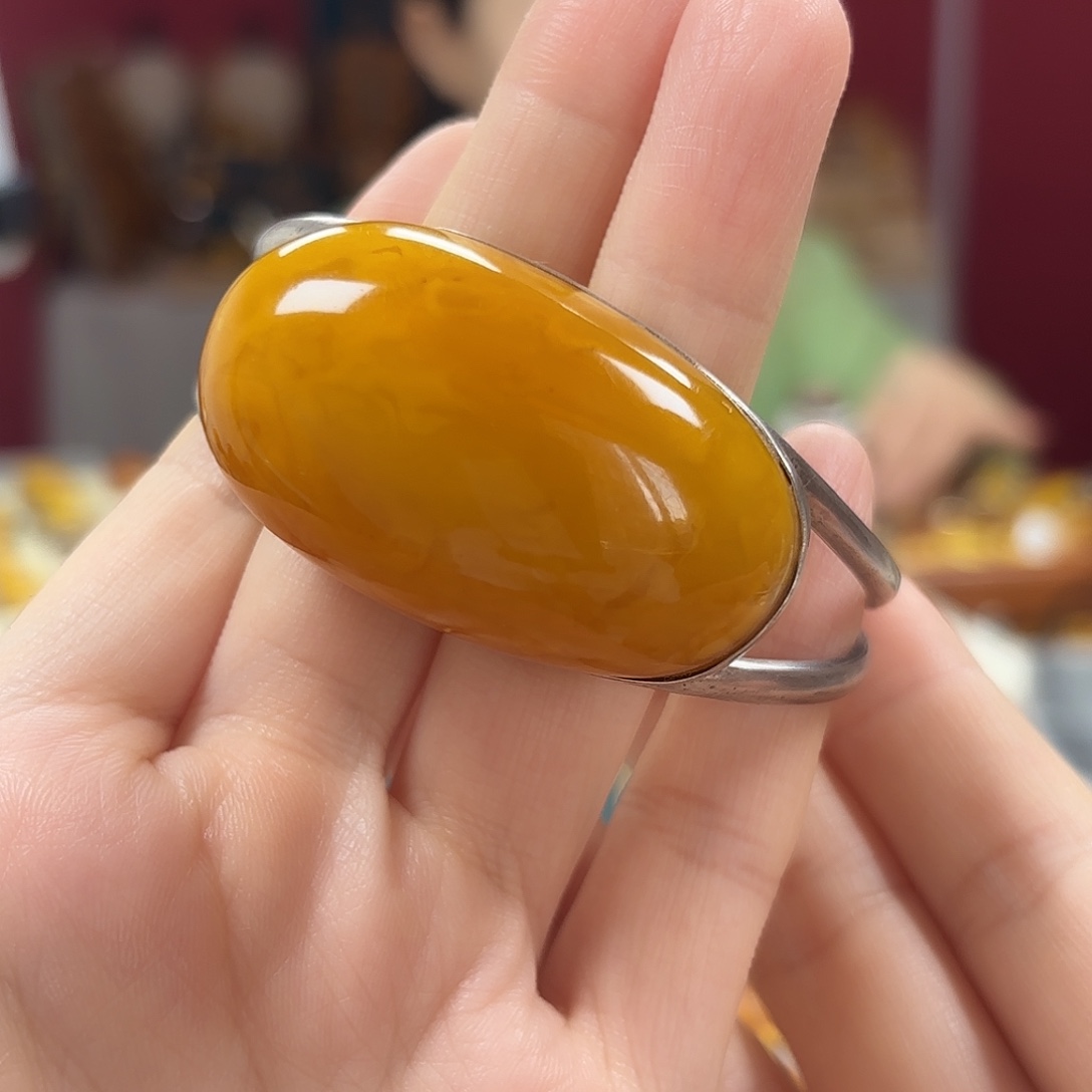 未镶嵌蜜蜡手链手镯