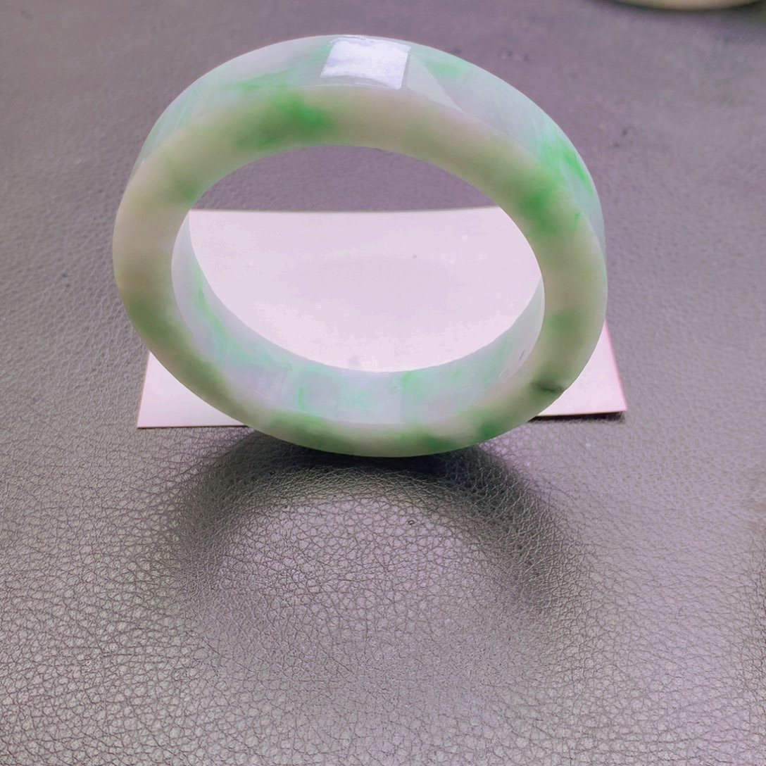 未镶嵌冰飘绿56到60定制翡翠