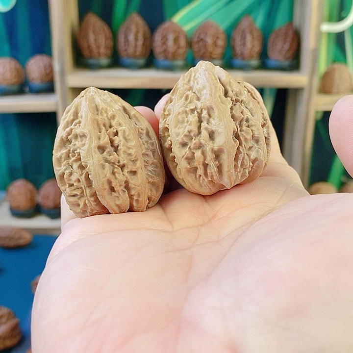 文玩核桃吊坠迷宫纹36尺