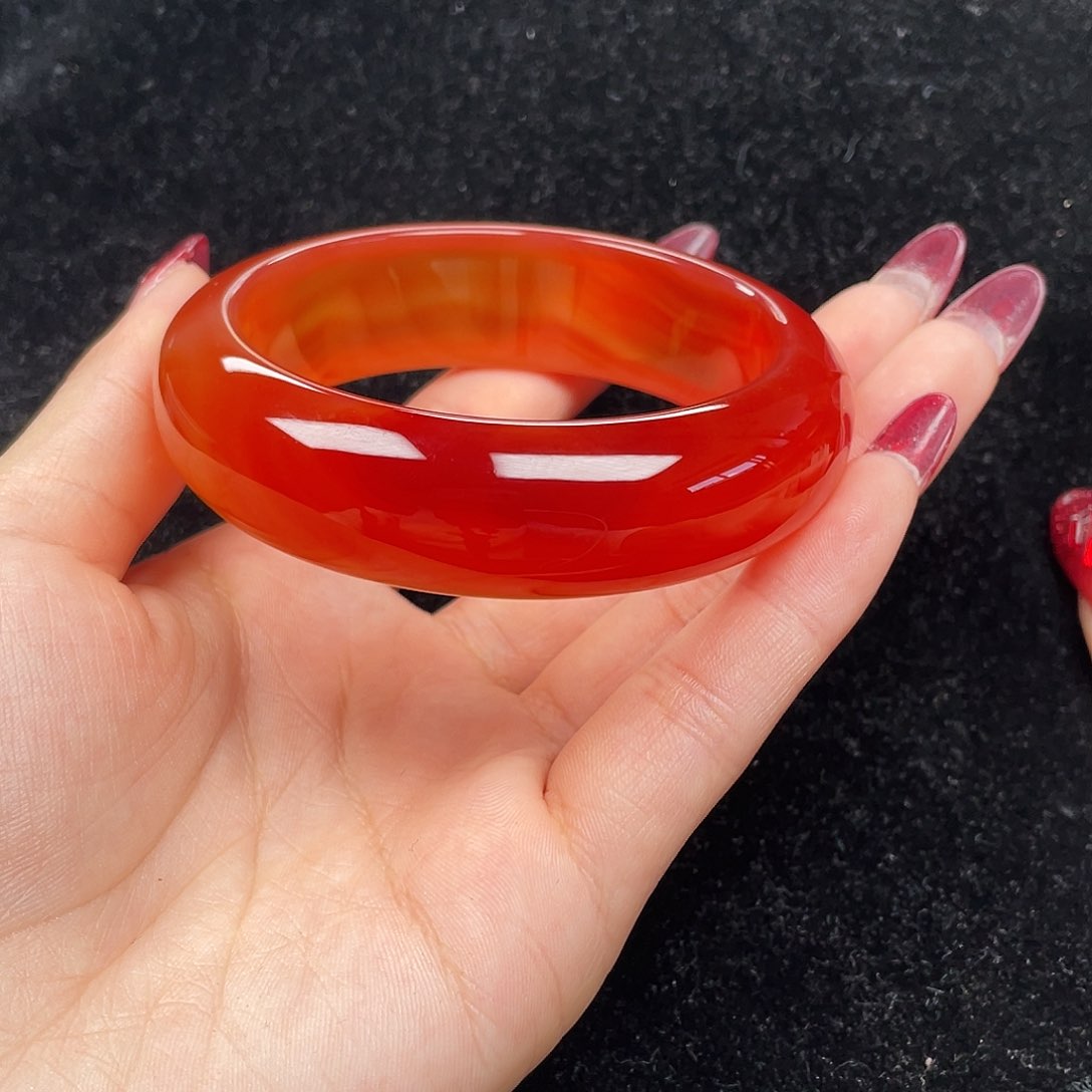 玛瑙/玉髓手镯未镶嵌এ****