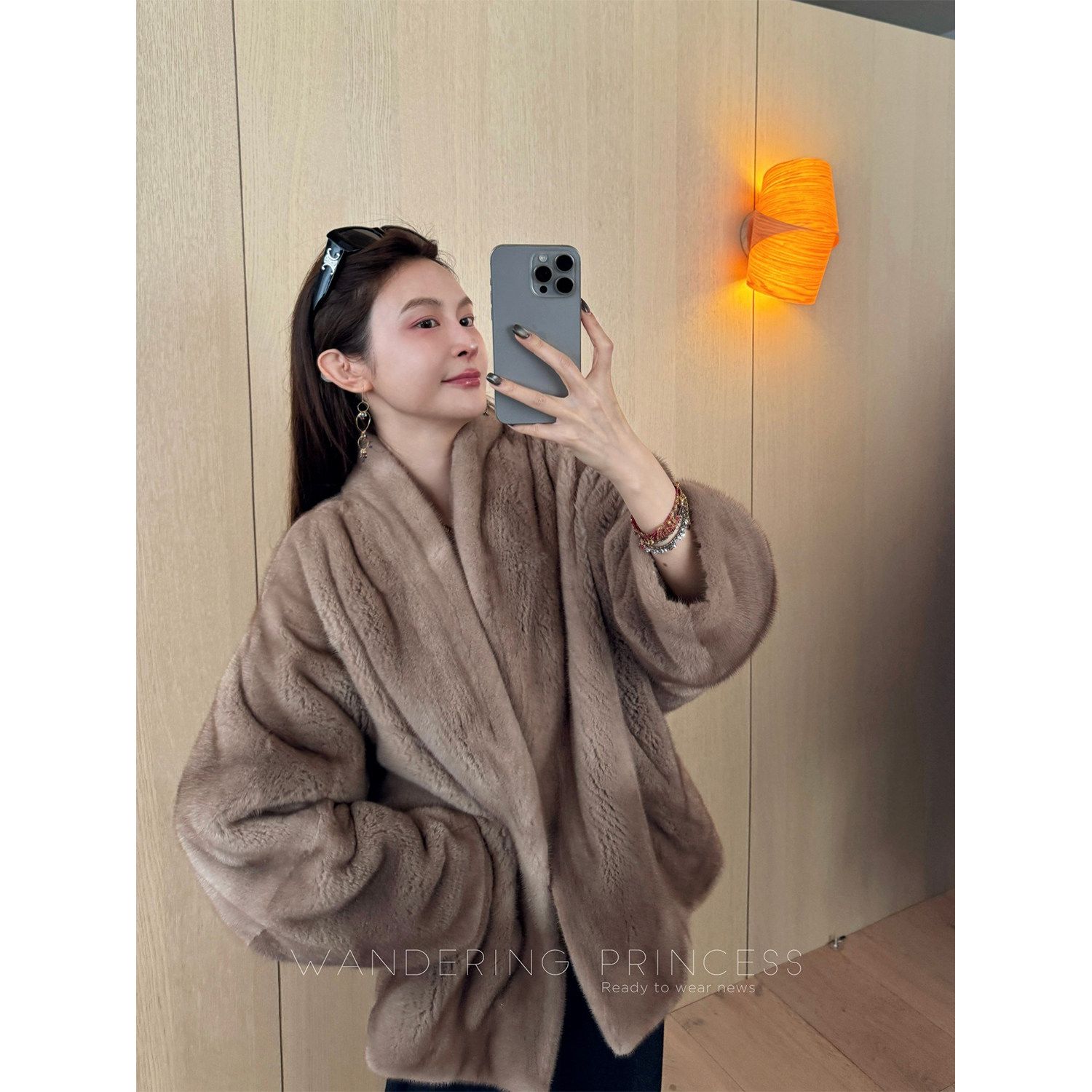 钱美西24号专场 北欧帕斯条短二天鹅绒全抽刀外套 26079