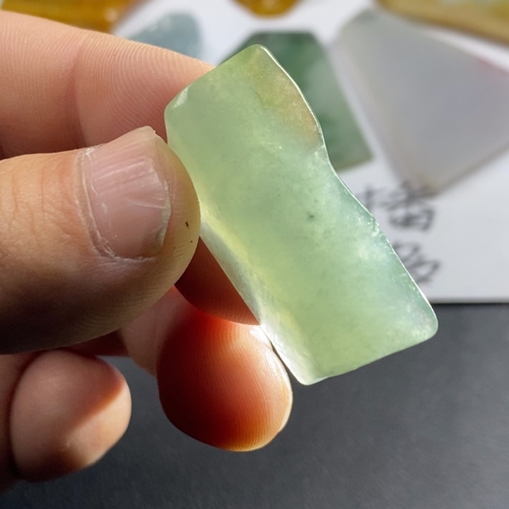 定制翡翠未镶嵌包工