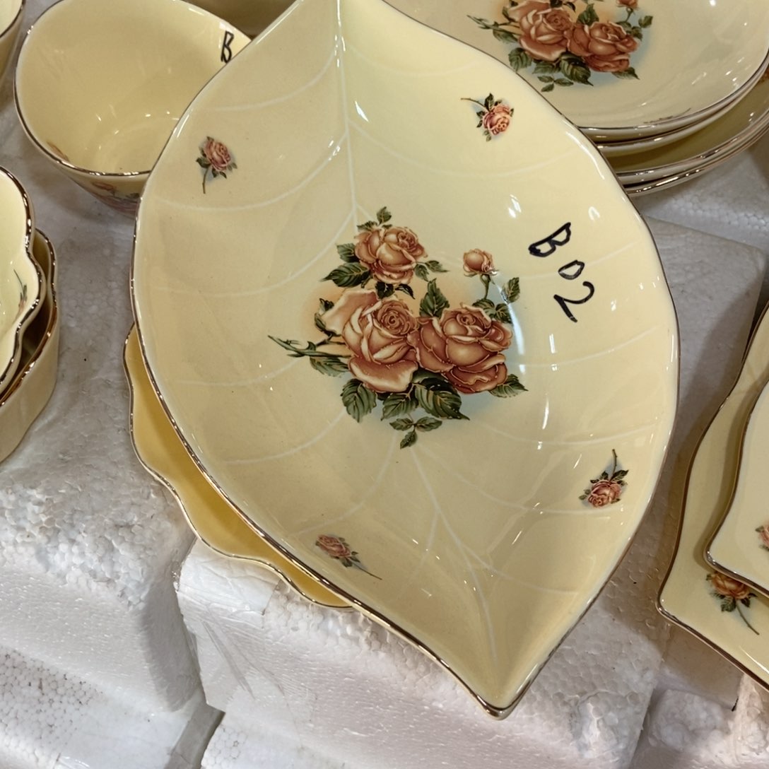 星博陶瓷……………………………………