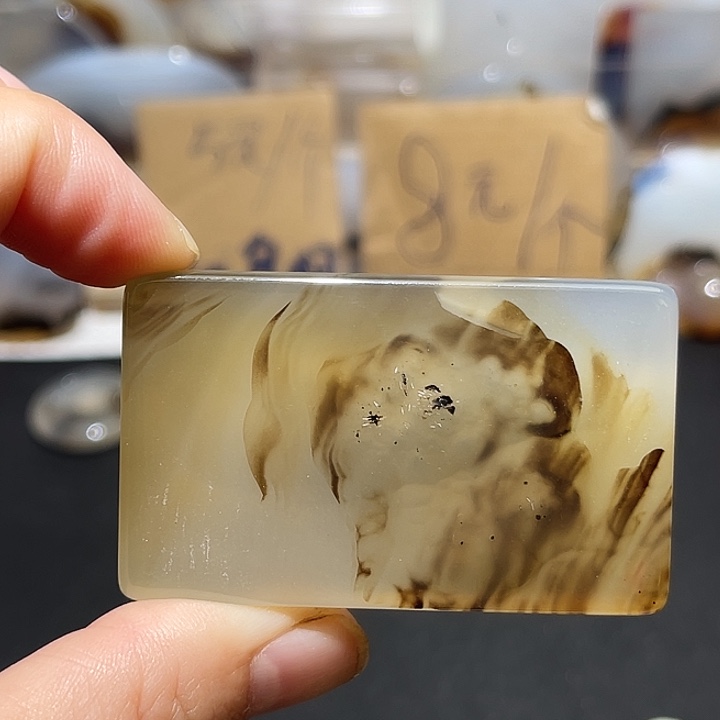 玛瑙/玉髓颈饰未镶嵌