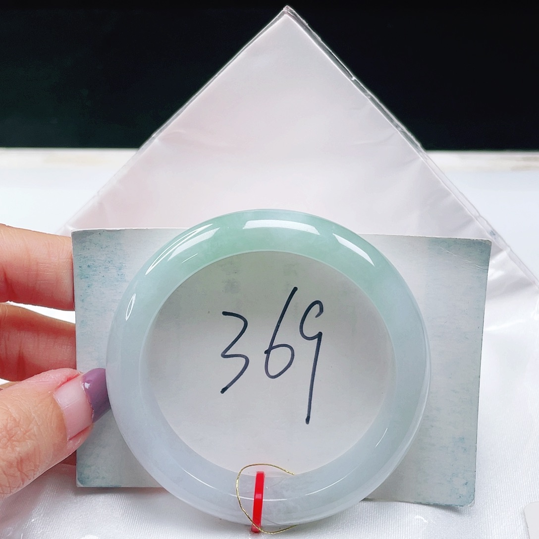 翡翠未镶嵌手镯缅甸翡翠52+