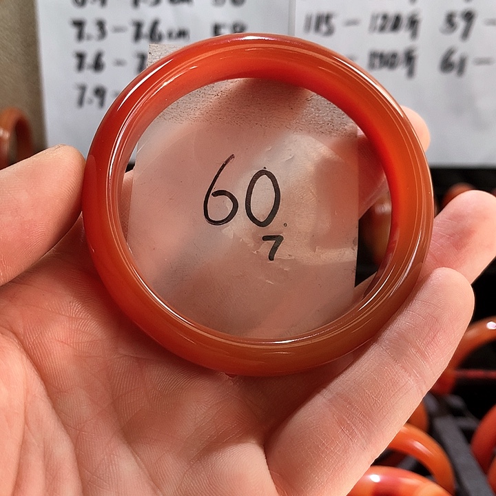 玛瑙/玉髓手镯未镶嵌