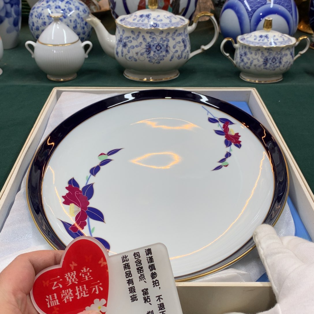 摆件全是大漂亮瓷器啊美美哒