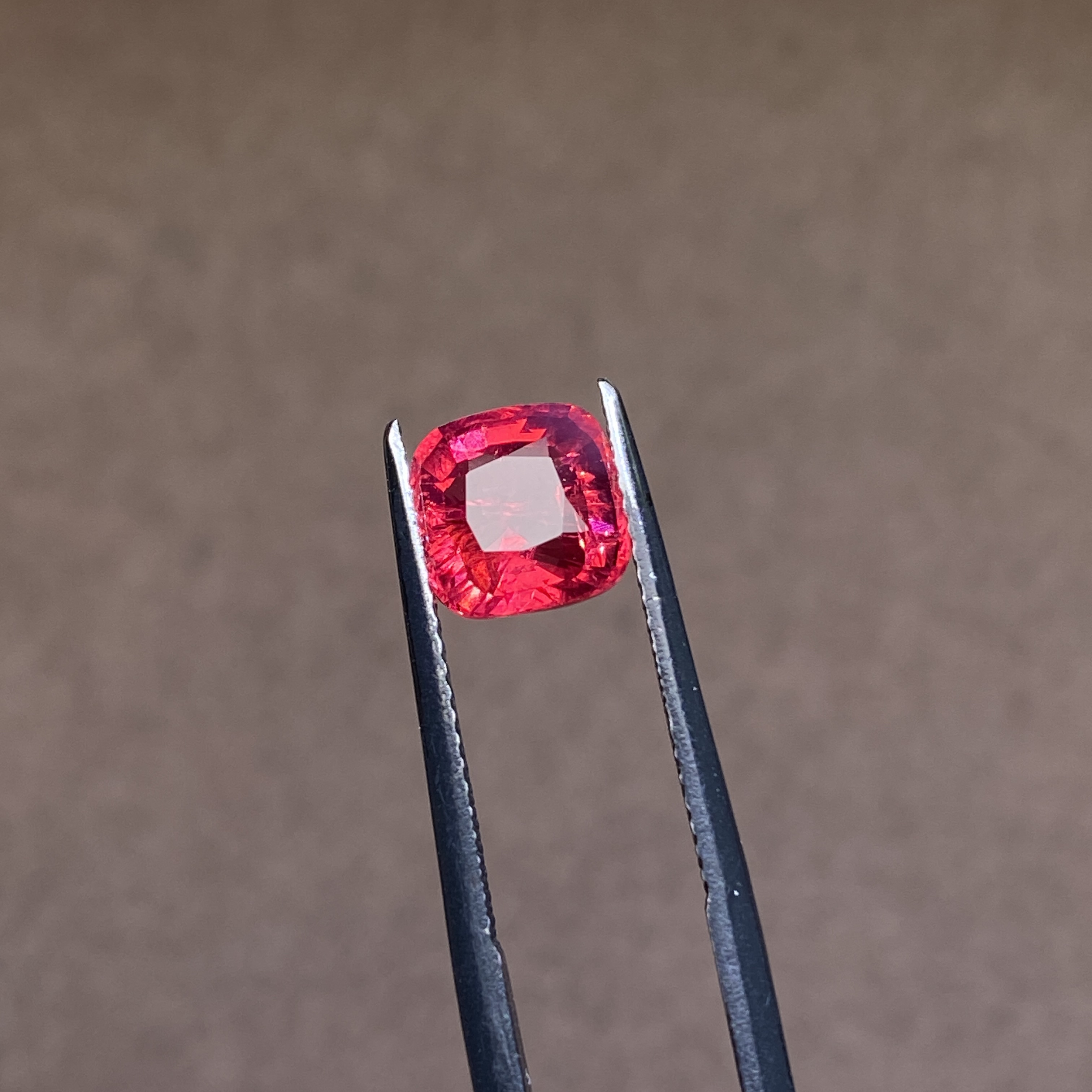  24E007 马亨盖尖晶宝石 2.68克拉