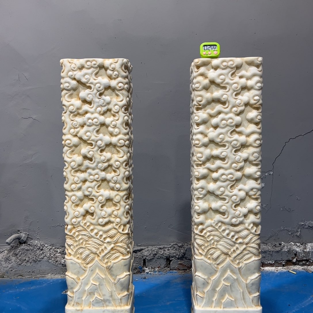 汉白玉材质祥云柱
