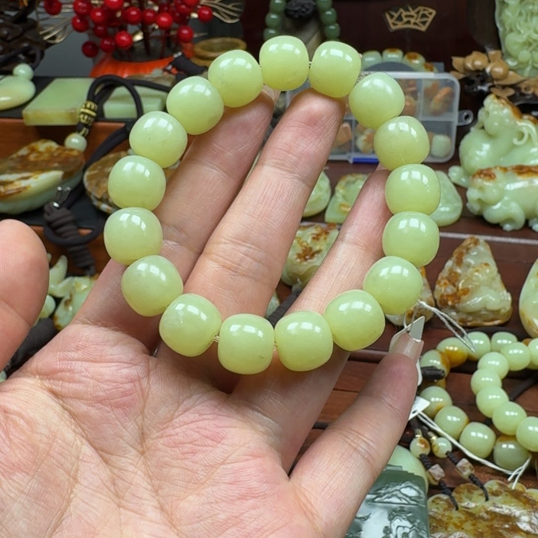 岫岩老玉（透闪石质玉）未镶嵌手链