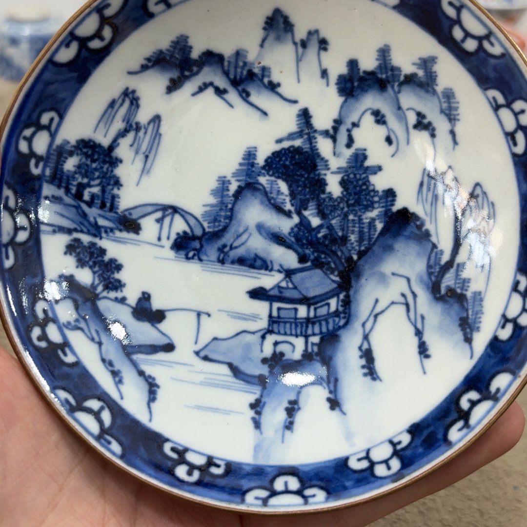 瓷片非常好看漂亮的物品 