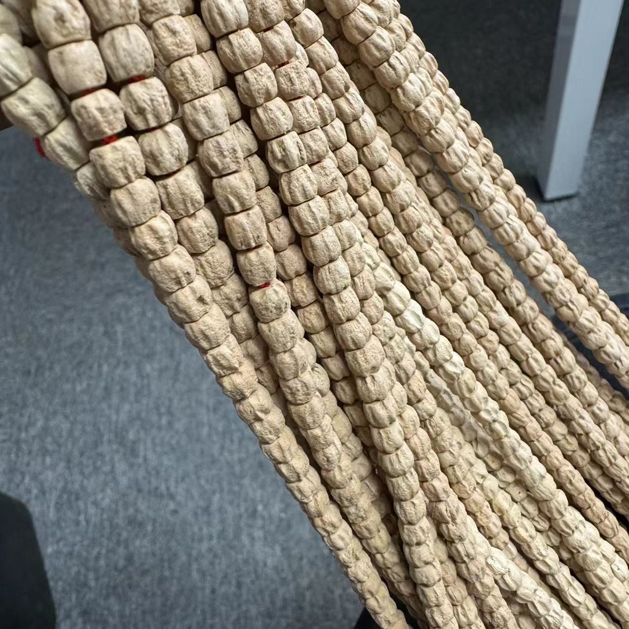 S7987【随缘热振】精品百香籽108文玩长串（多样性发货）