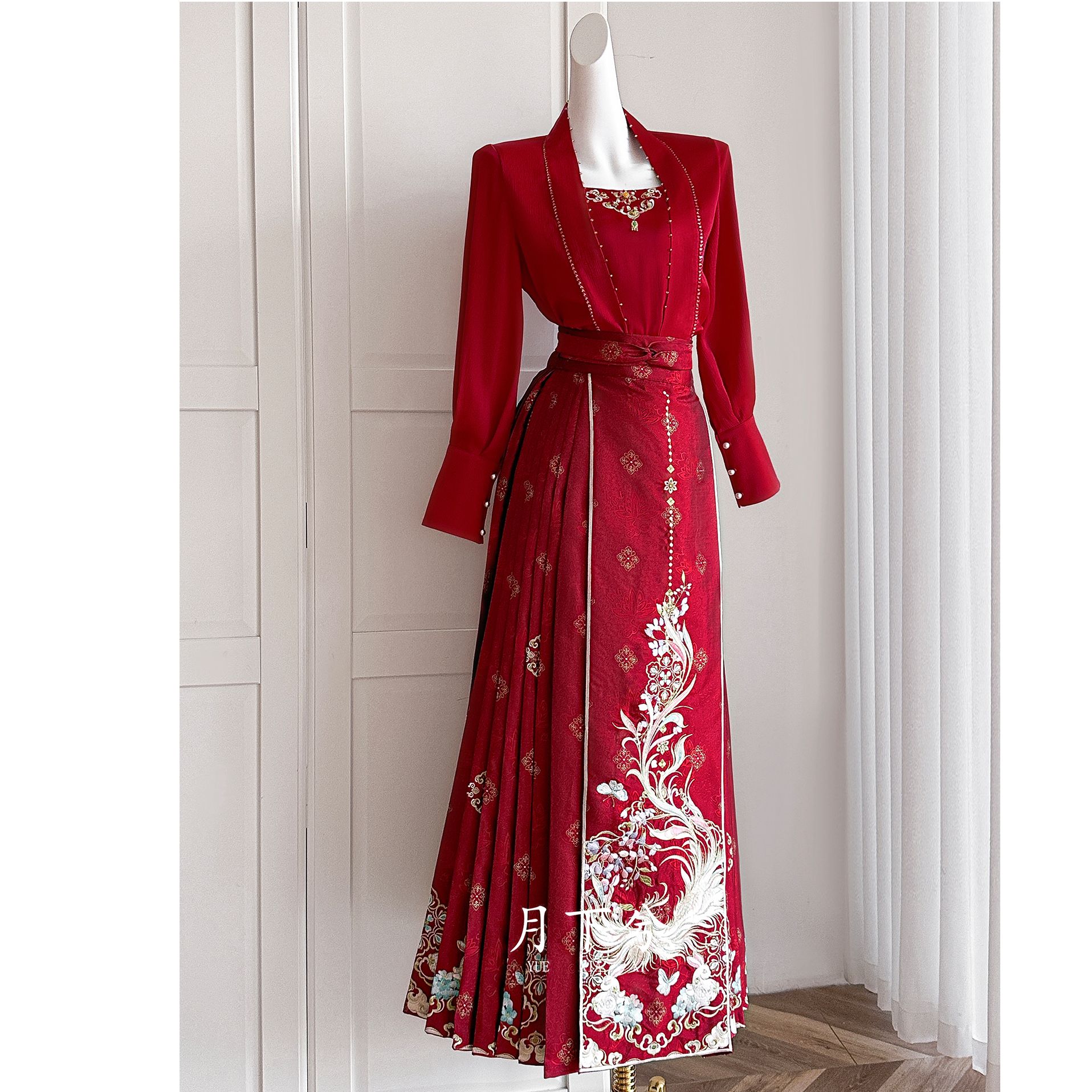 月下兮【凤澜】新中式国风刺绣马面裙套装2024新款小个子订婚礼服