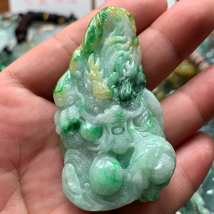 翡翠颈饰未镶嵌保真天然a货翡翠