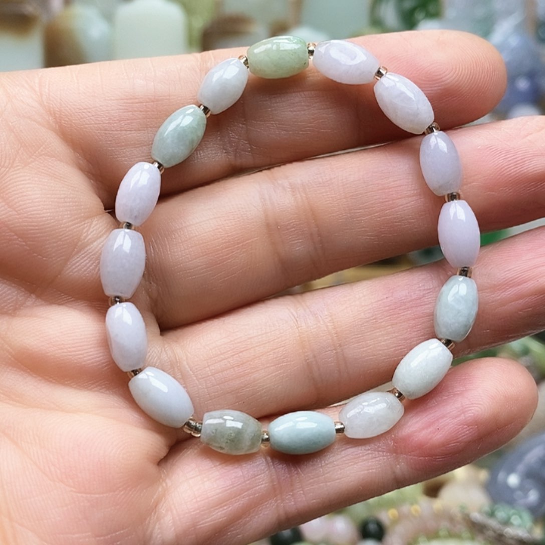 翡翠手链未镶嵌翡翠