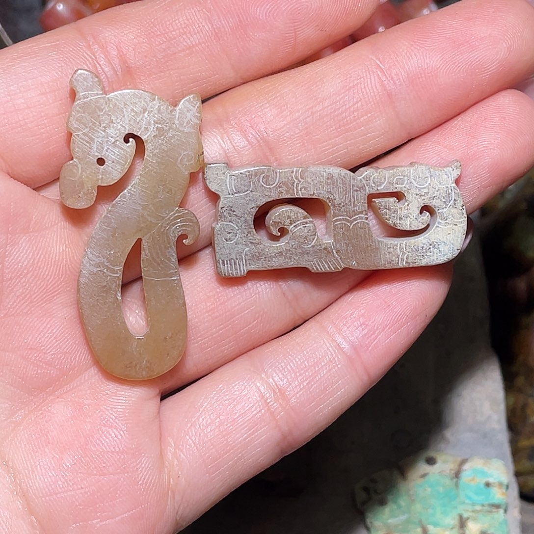 听***溪和田玉（糖玉）未镶嵌挂件