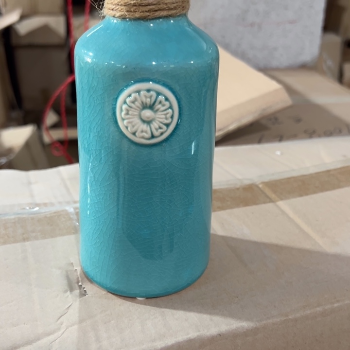 陶瓷花瓶微瑕捡漏出