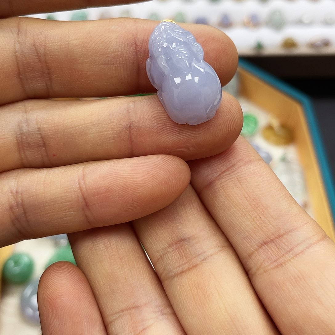 【闪购商品】颈饰18K金镶嵌翡翠