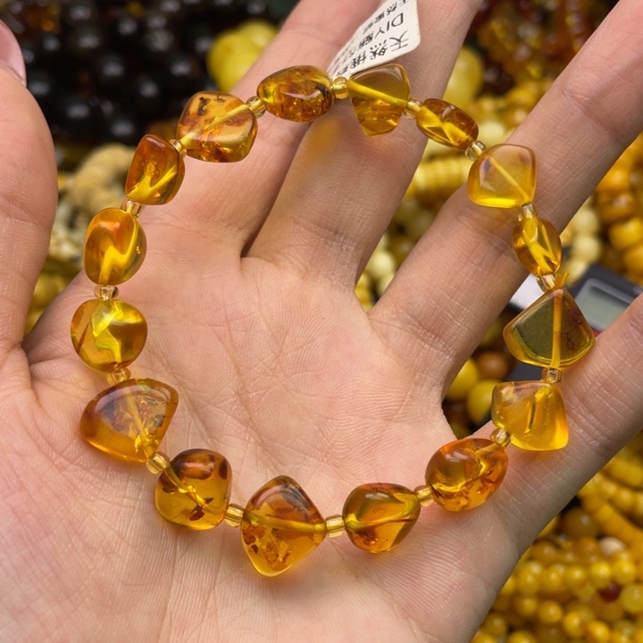 琥珀未镶嵌珠宝奇石