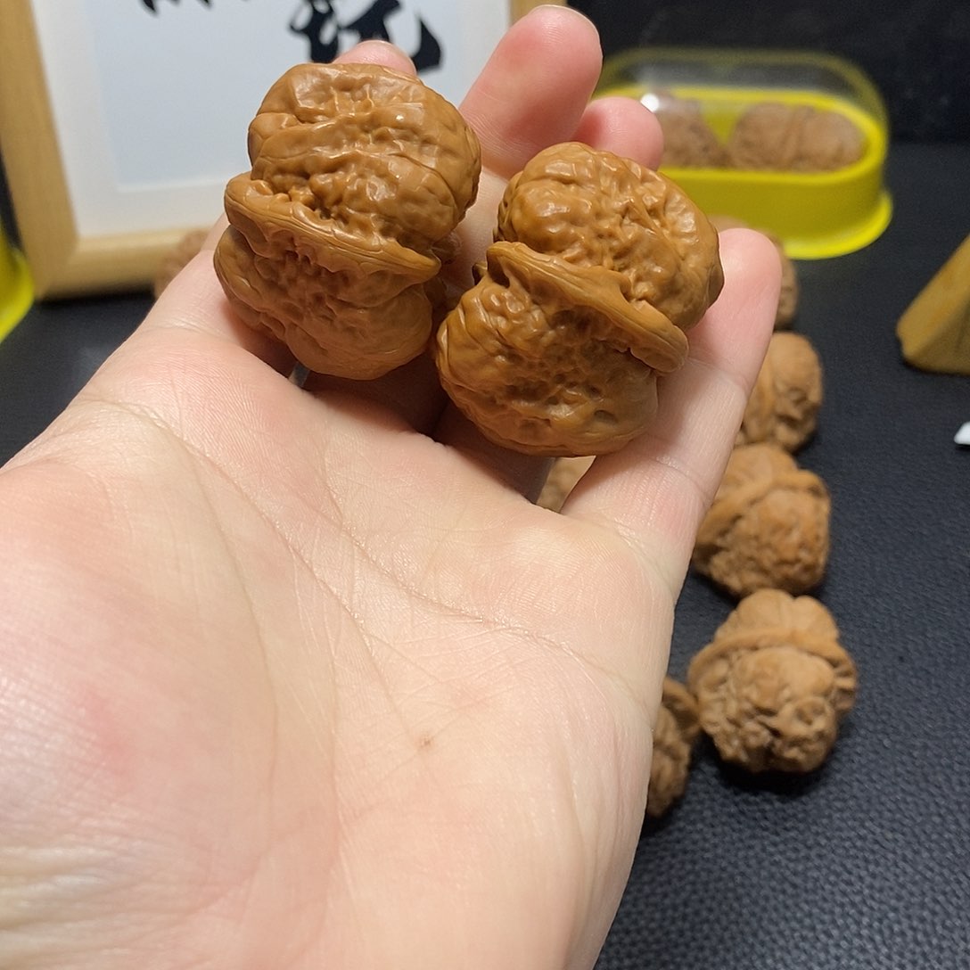 文玩核桃把件大****串蛤蟆