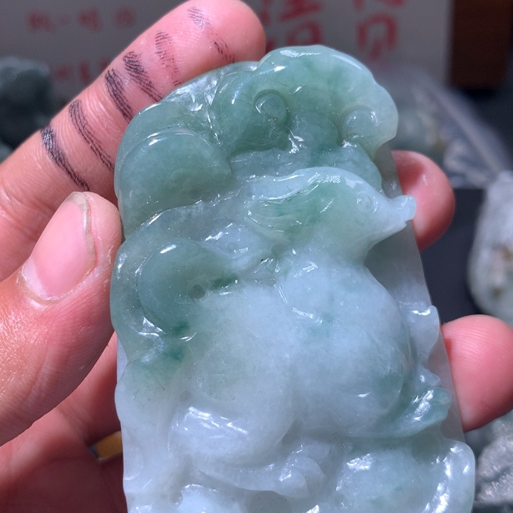 翡翠未镶嵌颈饰保真天然a货翡翠