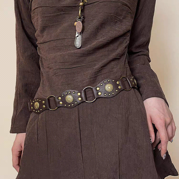 小腰 D ，2025 女装连衣裙