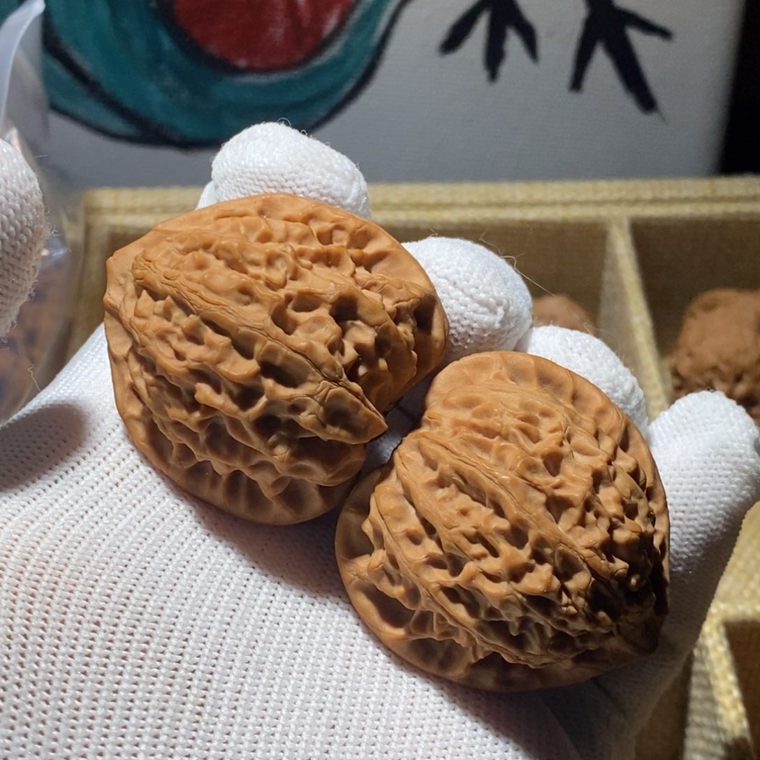 吊坠文玩核桃38金牛