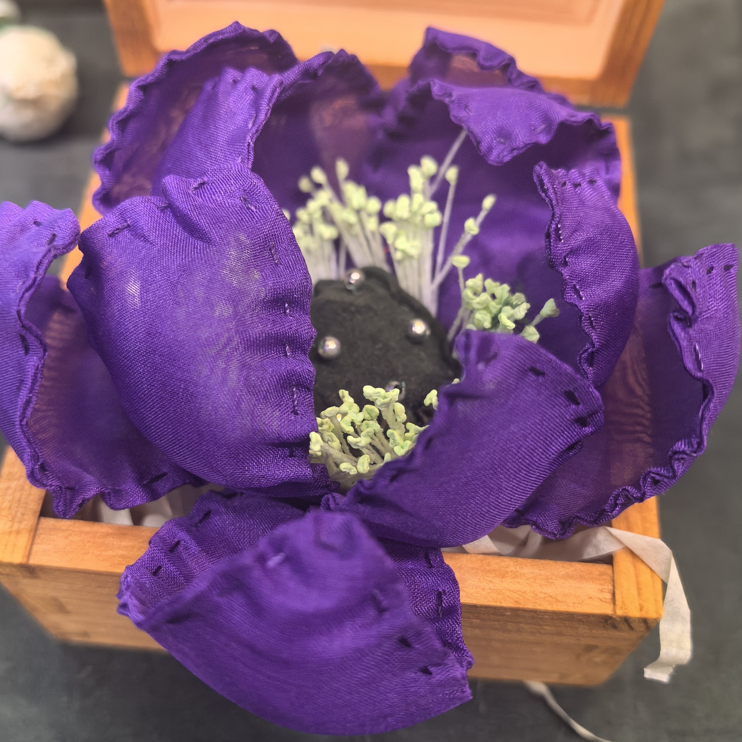 非金属布艺胸针 桑蚕丝欧根纱荷花胸花，项链