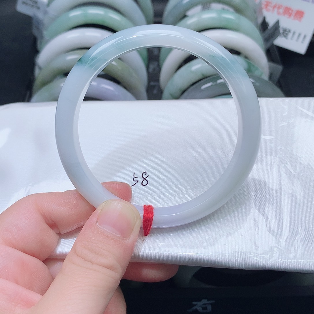 翡翠未镶嵌手镯66