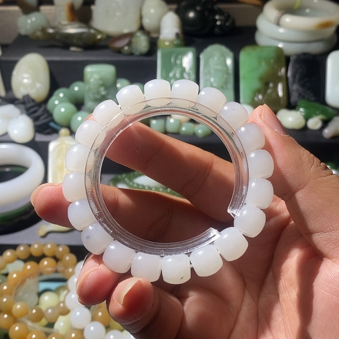 和田玉未镶嵌手串