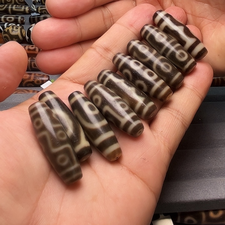 玛瑙/玉髓颈饰未镶嵌胡*条