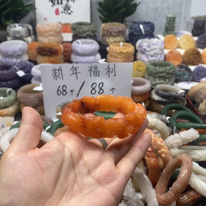 石英岩玉未镶嵌手镯