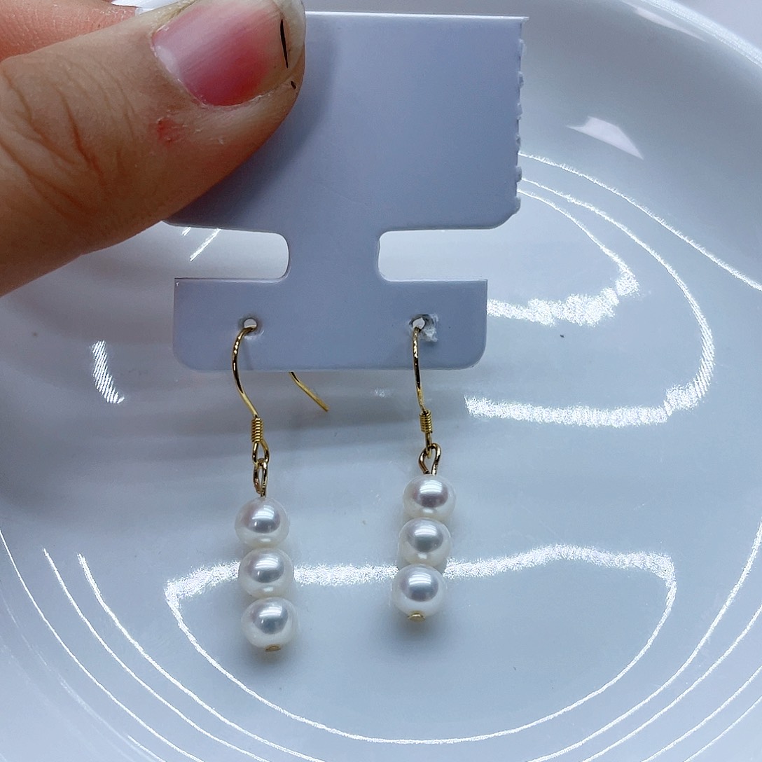 银S925镶嵌耳饰淡水珍珠
